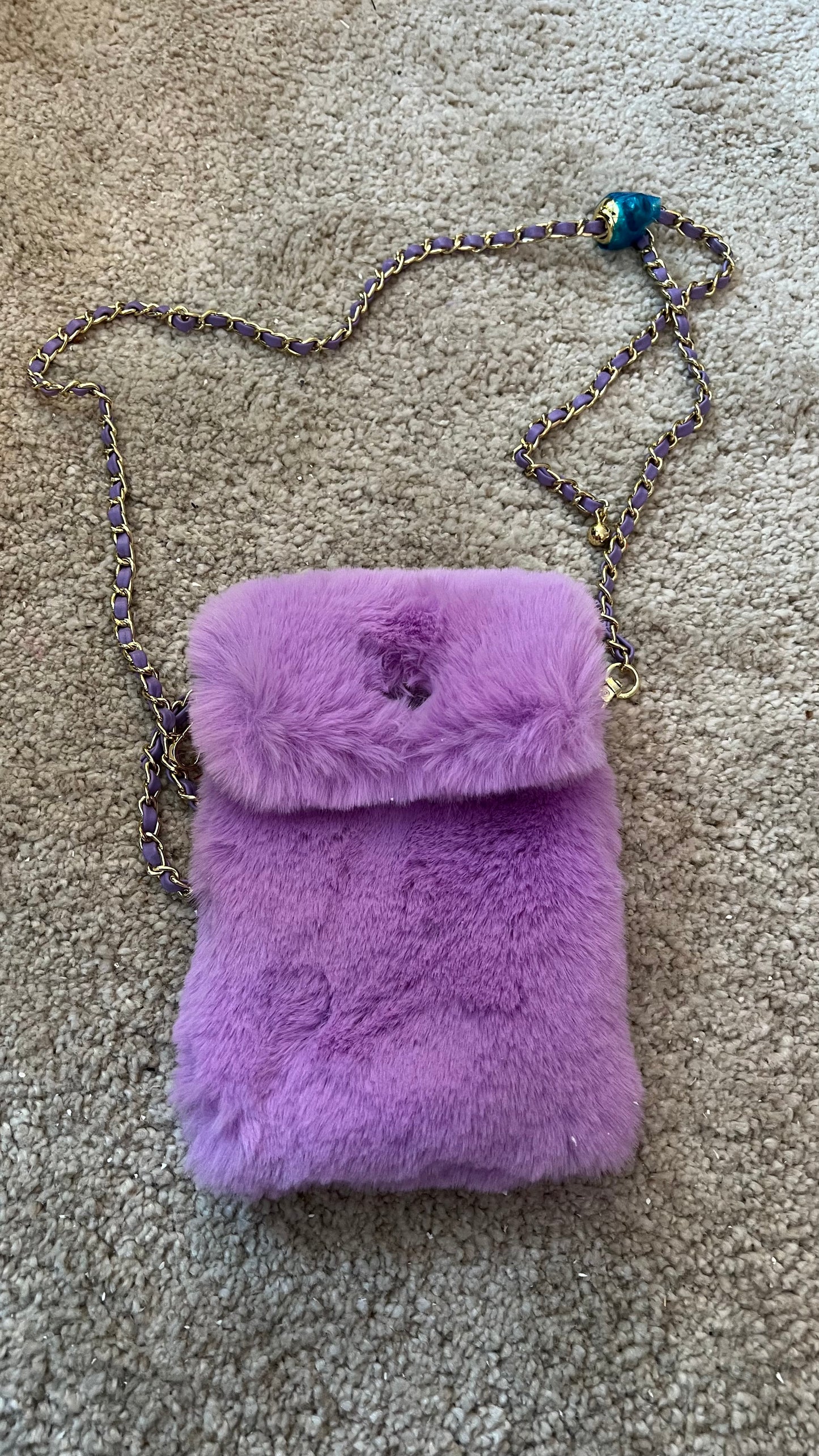 Handytasche Flausch lila
